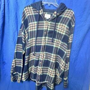 American Eagle Women's Oversized Plaid Hooded Flannel Button-Down Shirt
